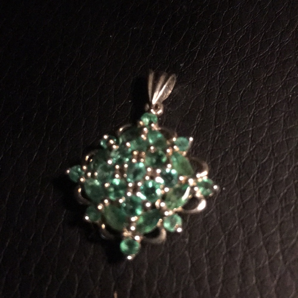 Sterling silver emerald pendant